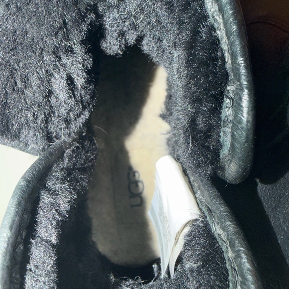 UGG Lavelle Ankle Leather Boots, Black, Size 8 - Picture 11 of 12